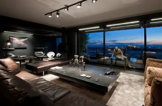 dramatic-and-luxurious-apartment-in-dark-colors-1-554x363.jpg