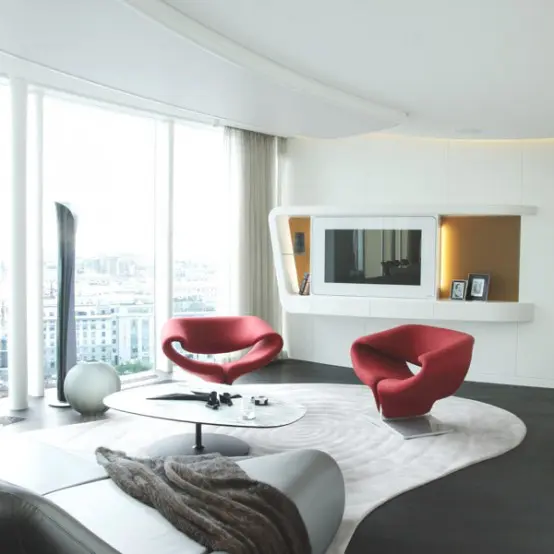 luxurious-penthouse-with-fascinating-panoramic-views-1-554x554.jpg